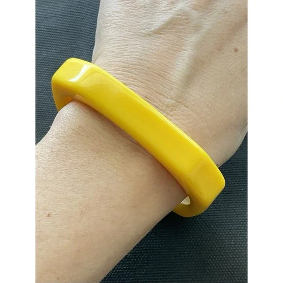 vintage canary yellow hexagonal bangle bracelet Plastic Estate Jewelry - Picture 5 of 6